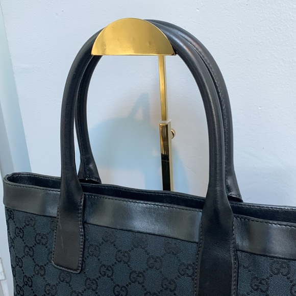 ❌SOLD❌Authentic vintage all back Gucci GG handbag - Picture 6 of 17